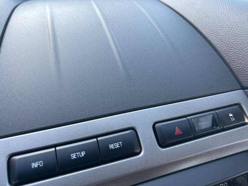 2010 Ford Taurus SEL