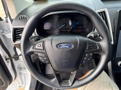 2022 Ford Edge SE