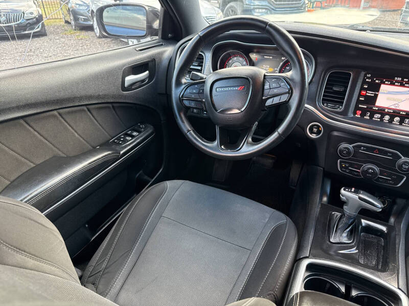 2016 Dodge Charger SXT