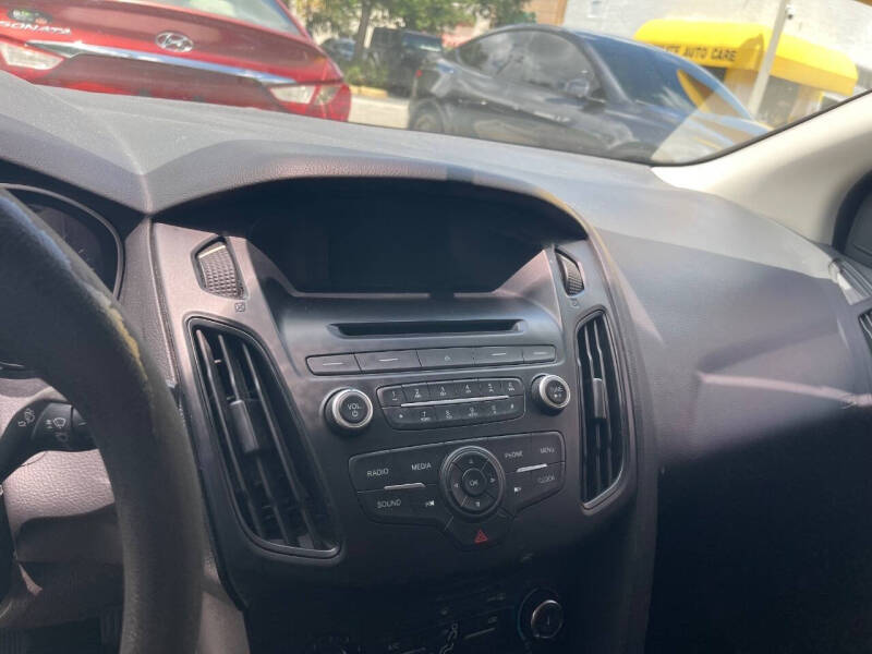 2016 Ford Focus S