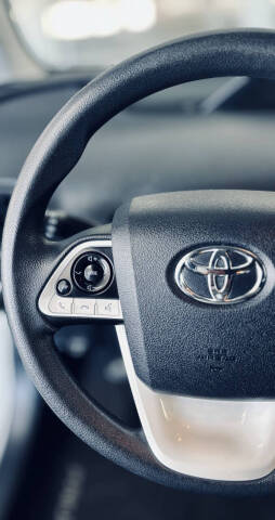 2018 Toyota Prius Two