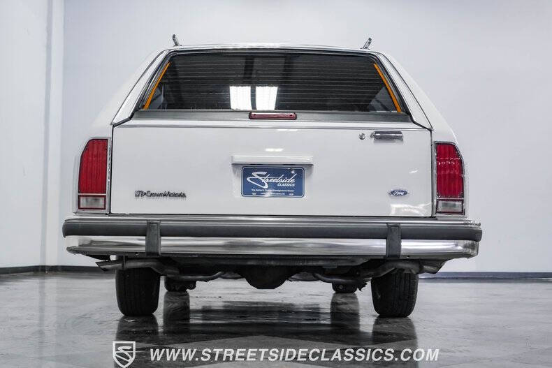 1990 Ford LTD Crown Victoria