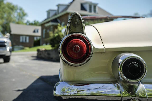 1955 Ford Thunderbird