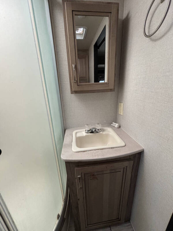 2020 Palomino Solaire 260FKBS