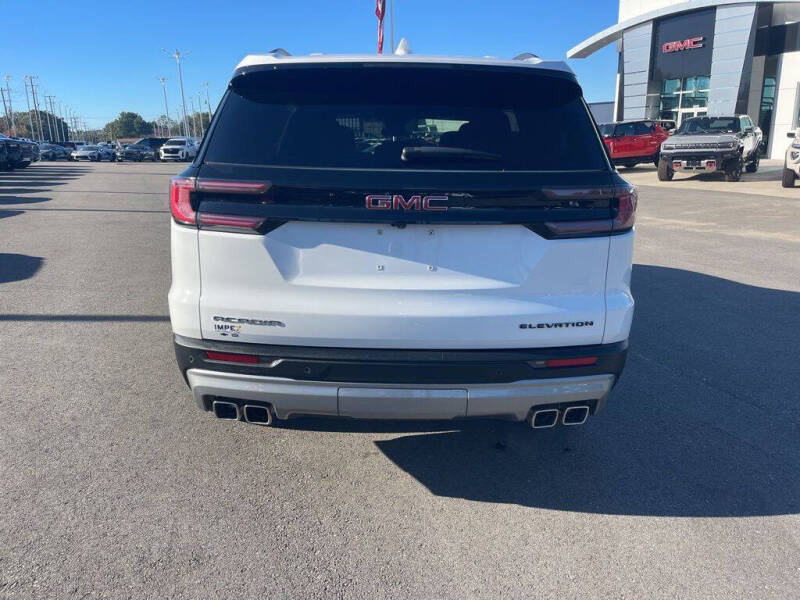 2025 GMC Acadia Elevation