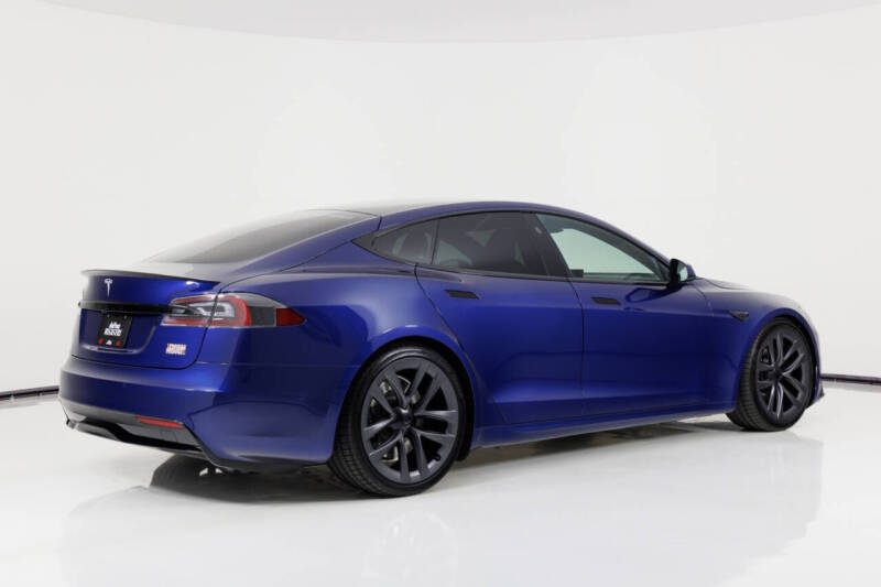 2022 Tesla Model S Plaid