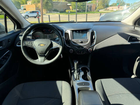 2017 Chevrolet Cruze LT Auto