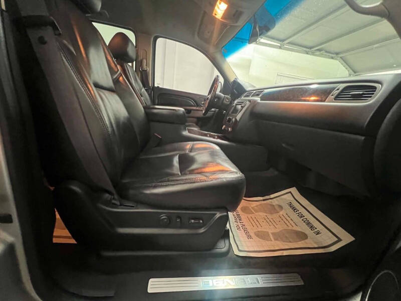 2011 GMC Yukon Denali