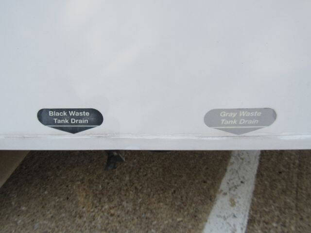 2017 Ford E-Series E-450 SD