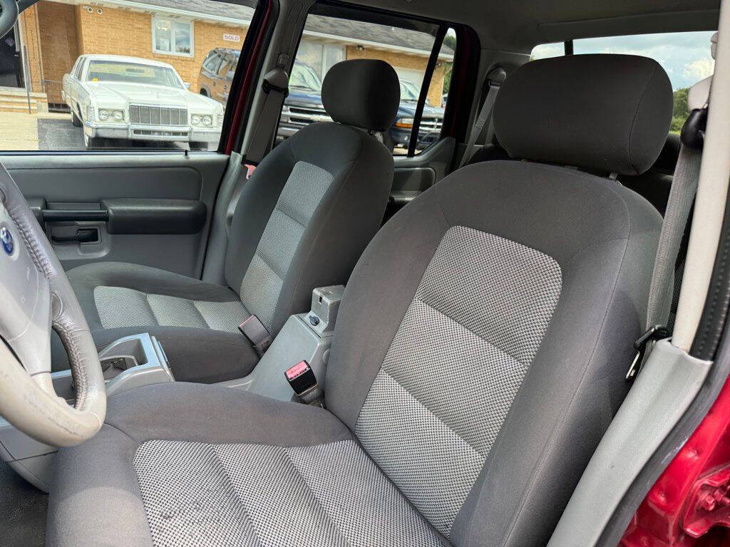 2003 Ford Explorer Sport Trac 20