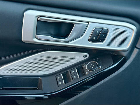 2023 Ford Explorer Platinum