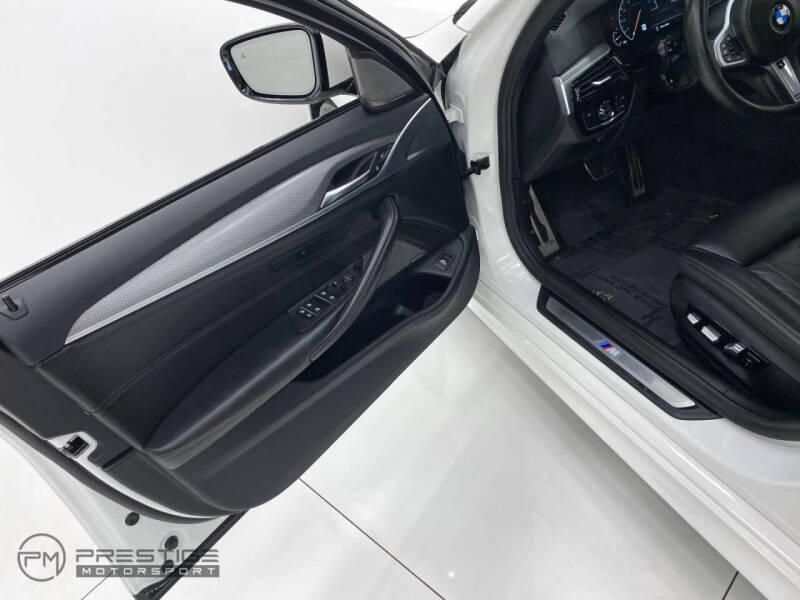 2019 BMW 5 Series 540i