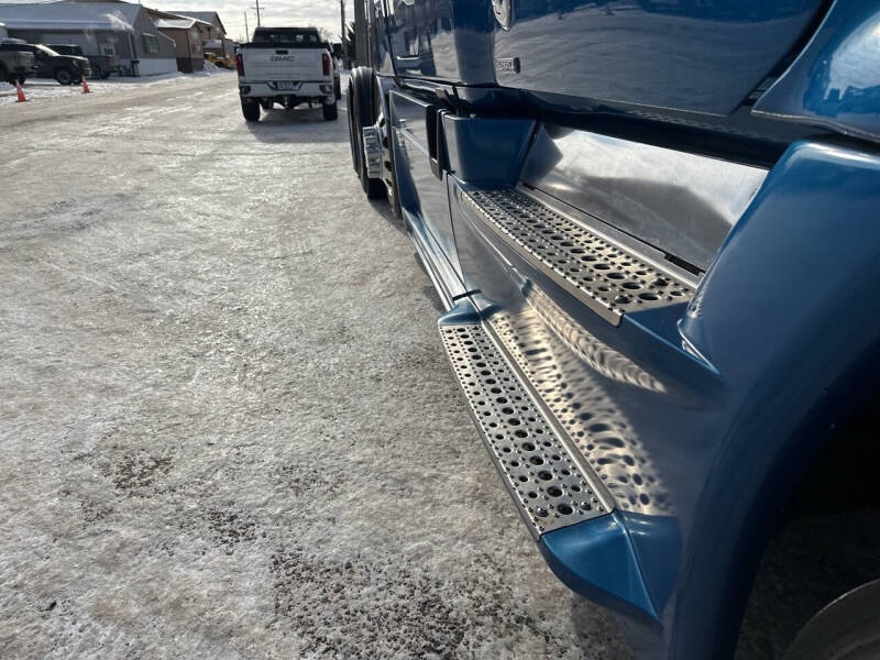 2016 Freightliner Cascadia