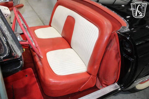 1956 Ford Thunderbird