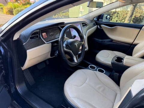 2013 Tesla Model S