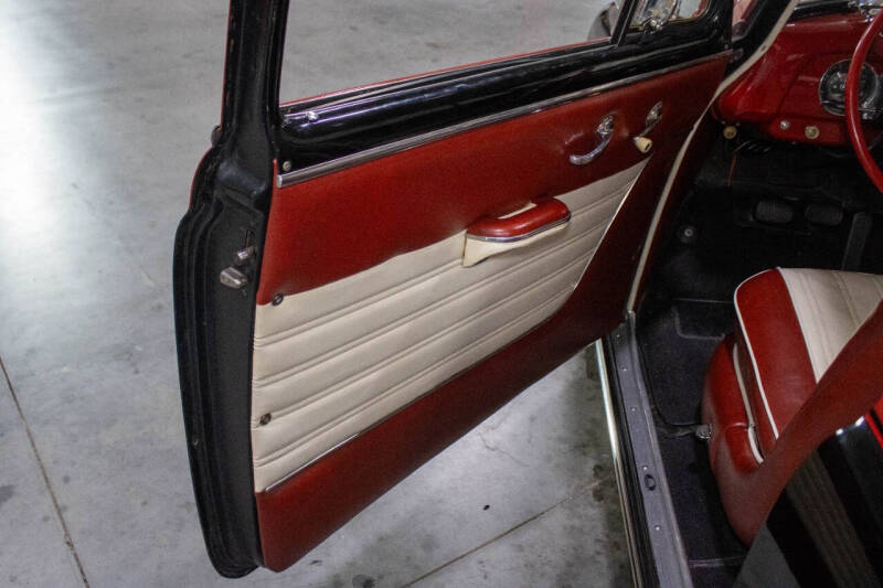 1951 Chevrolet Deluxe