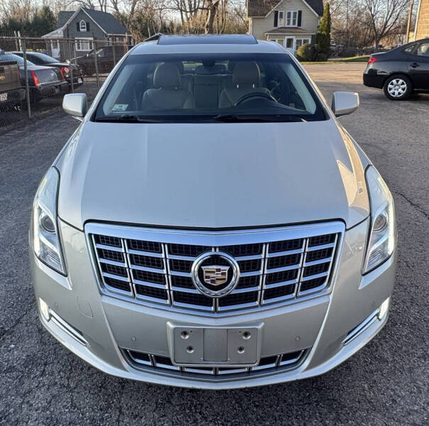 2013 Cadillac XTS Luxury Collection