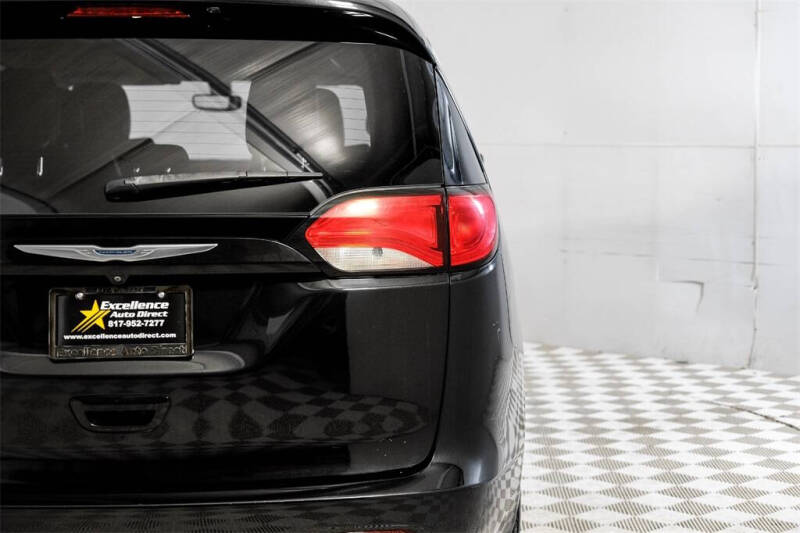 2020 Chrysler Voyager LXi