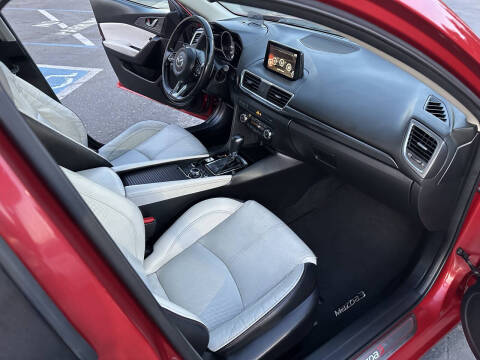 2018 Mazda MAZDA3 Grand Touring