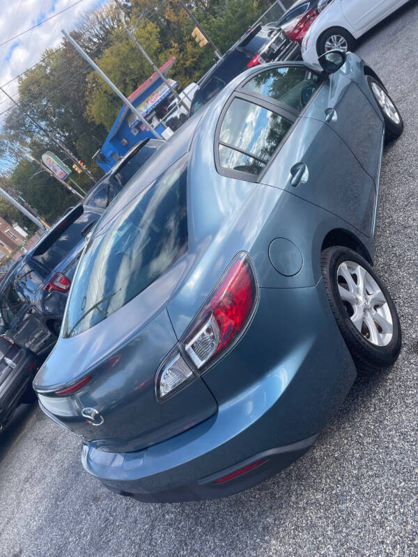 2011 Mazda MAZDA3 i Touring