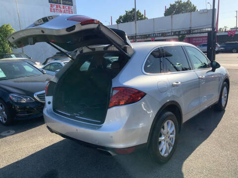 2012 Porsche Cayenne Tiptronic