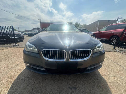 2015 BMW 5 Series 528i