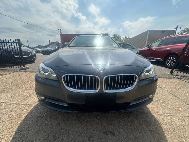 2015 BMW 5 Series 528i