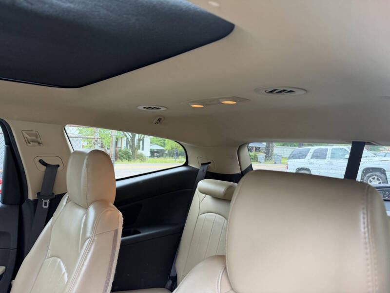 2011 Chevrolet Traverse LTZ
