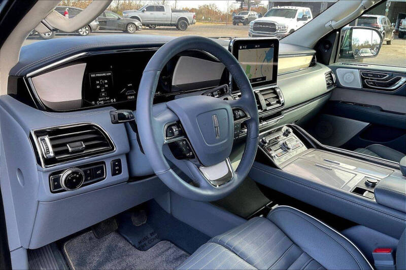 2019 Lincoln Navigator L Black Label