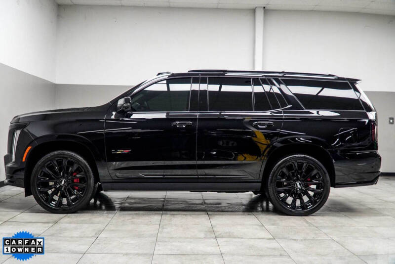 2025 Cadillac Escalade-V