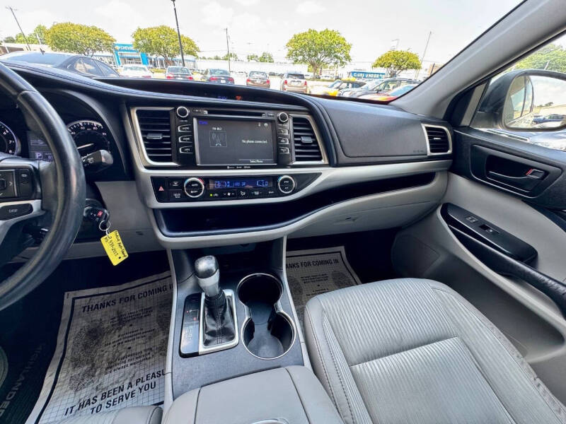 2016 Toyota Highlander LE Plus