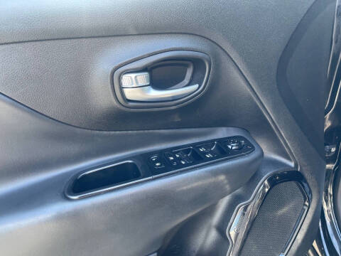 2019 Jeep Renegade Altitude