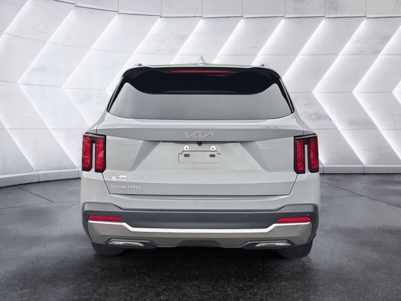 2025 Kia Sorento S
