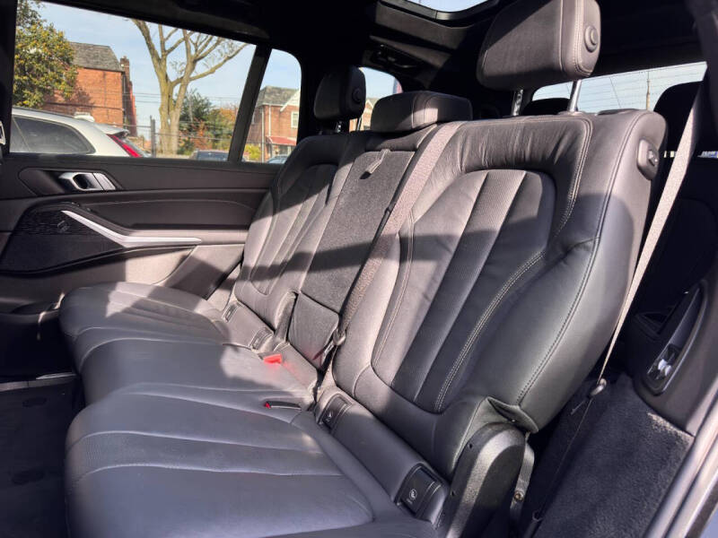 2022 BMW X7 xDrive40i