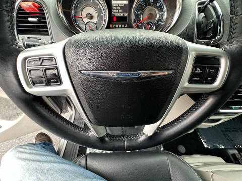 2016 Chrysler Town and Country Touring