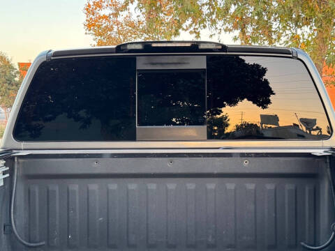 2017 Nissan Titan PRO-4X