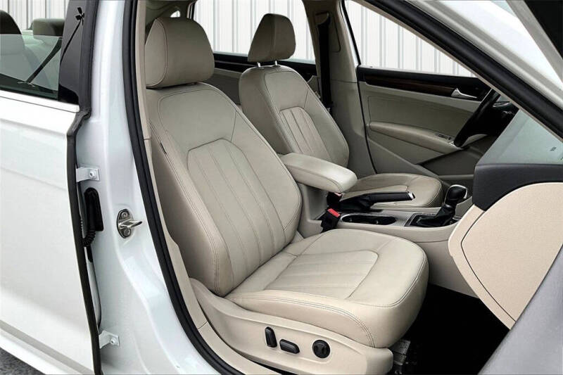 2020 Volkswagen Passat SEL