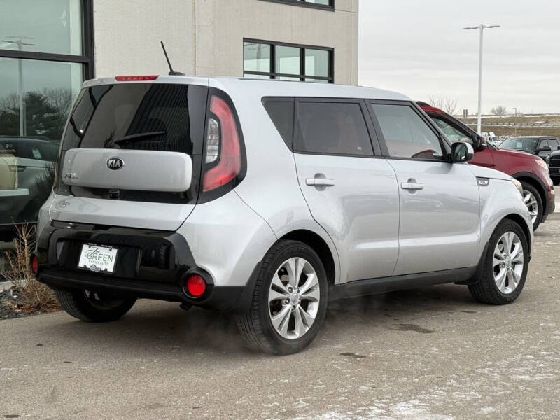 2016 Kia Soul +