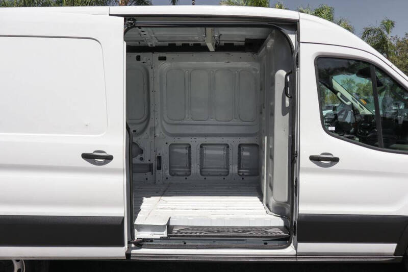 2024 Ford Transit 250