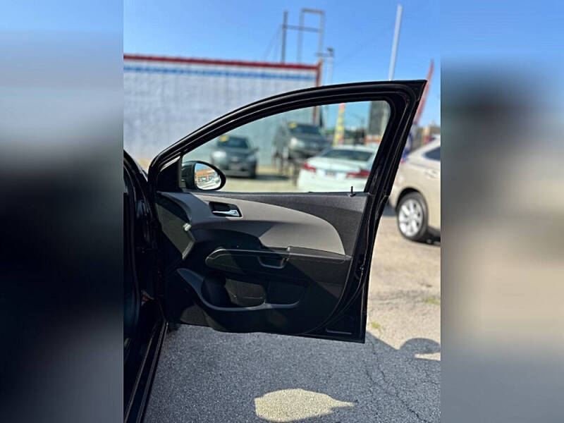 2014 Chevrolet Sonic LT Auto