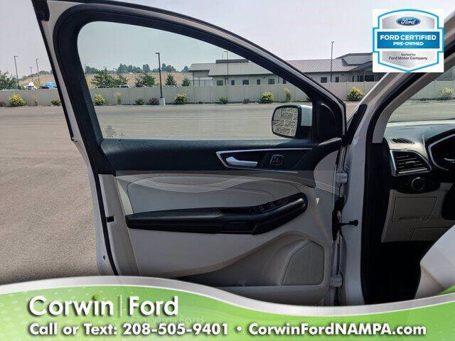 2018 Ford Edge Titanium