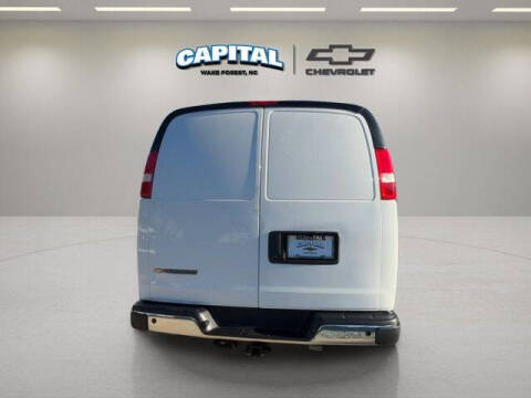 2025 Chevrolet Express 2500