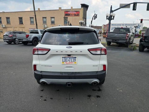 2022 Ford Escape Titanium