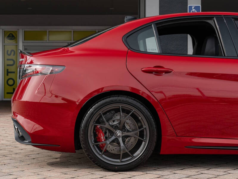 2024 Alfa Romeo Giulia Quadrifoglio