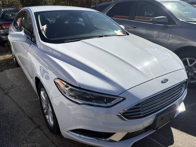 2018 Ford Fusion Hybrid SE's photo