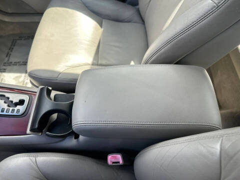 2004 Lexus ES 330