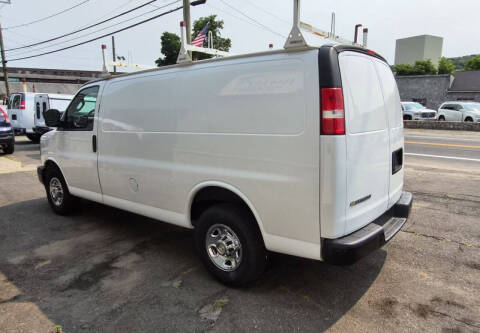 2017 Chevrolet Express 2500