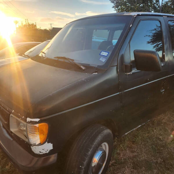 2000 Ford E-350 XL SD