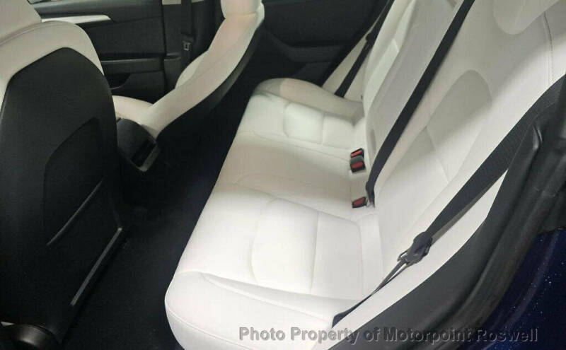 2023 Tesla Model 3 Base's photo