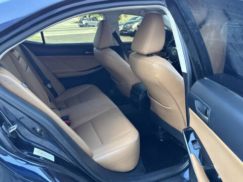 2017 Lexus IS 300